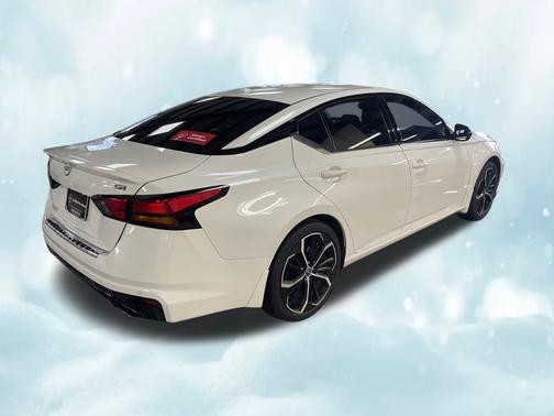 2023 Nissan Altima SR FWD