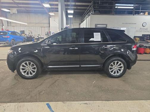 2014 Lincoln MKX Base