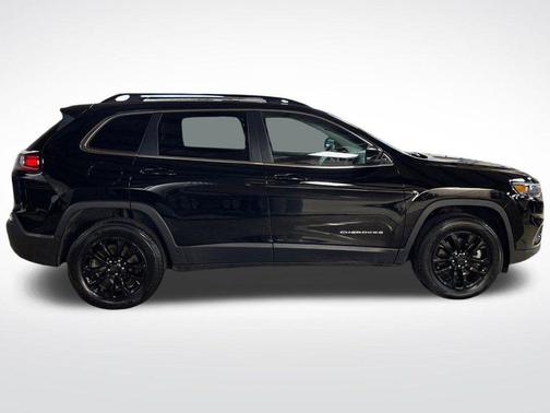 2022 Jeep Cherokee Latitude Lux