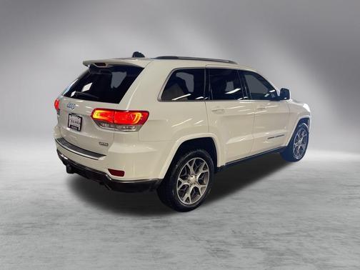 2018 Jeep Grand Cherokee Sterling Edition