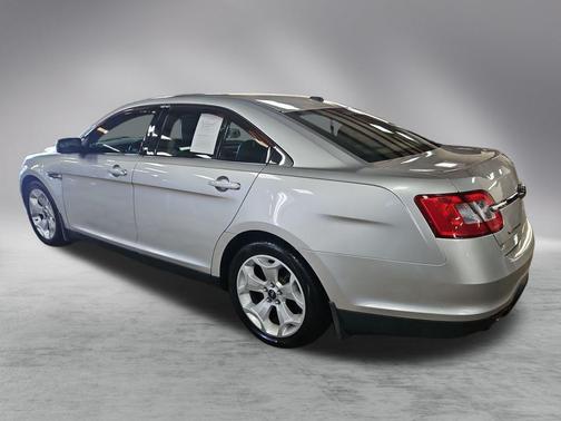 2011 Ford Taurus SEL
