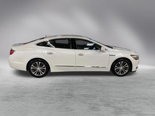 2017 Buick LaCrosse Essence