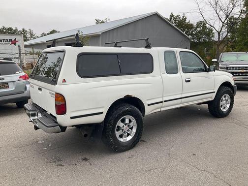 1998 Toyota Tacoma Base
