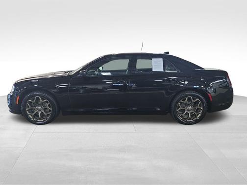 2018 Chrysler 300 S