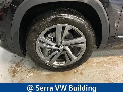 2024 Volkswagen Atlas Cross Sport 2.0T SEL