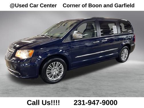 2016 Chrysler Town & Country Touring-L