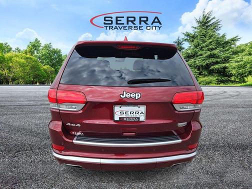 2019 Jeep Grand Cherokee Summit