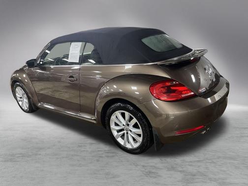 2013 Volkswagen Beetle 2.0L TDI