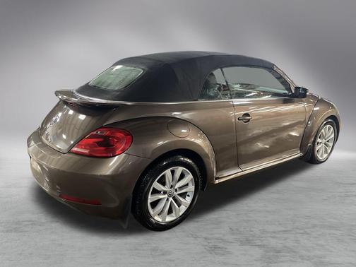 2013 Volkswagen Beetle 2.0L TDI