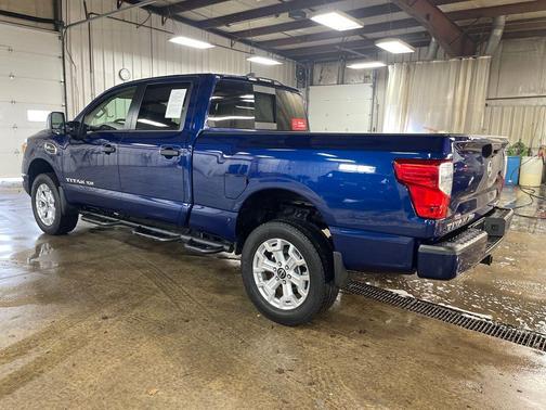 2024 Nissan Titan XD SV