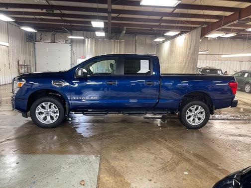 2024 Nissan Titan XD SV