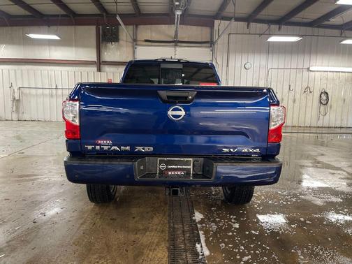 2024 Nissan Titan XD SV