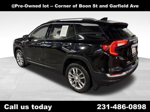 2022 GMC Terrain SLT