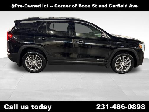 2022 GMC Terrain SLT