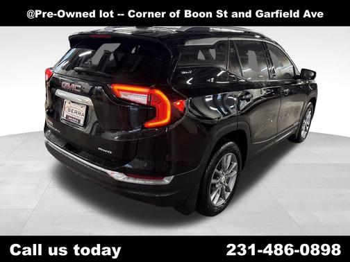 2022 GMC Terrain SLT