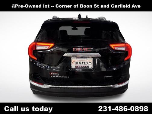 2022 GMC Terrain SLT