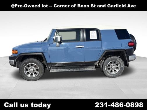 2013 Toyota FJ Cruiser Base