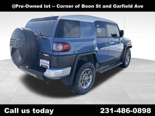 2013 Toyota FJ Cruiser Base