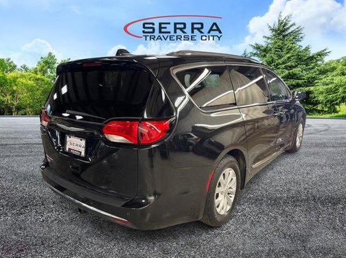 2018 Chrysler Pacifica Touring-L Plus