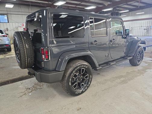 2017 Jeep Wrangler Unlimited Sahara
