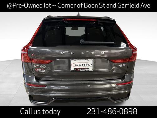 2024 Volvo XC60 B5 Plus Dark Theme