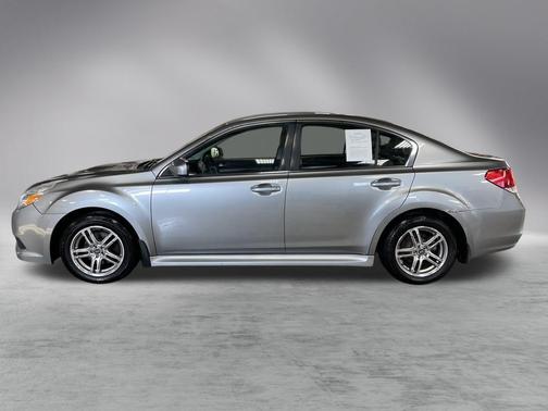 2010 Subaru Legacy Base