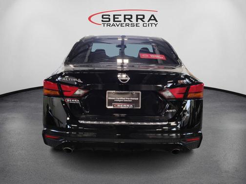 2023 Nissan Altima SR Intelligent AWD