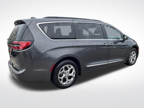 2022 Chrysler Pacifica Limited