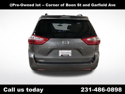 2017 Toyota Sienna LE