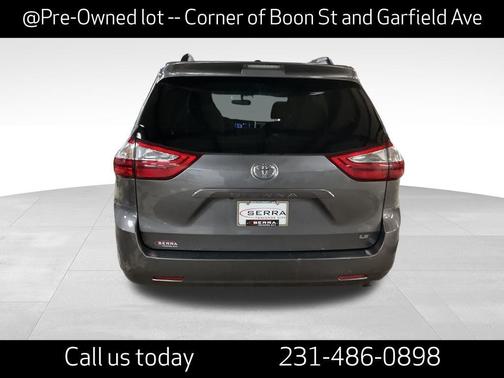 2017 Toyota Sienna LE