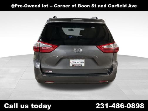 2017 Toyota Sienna LE