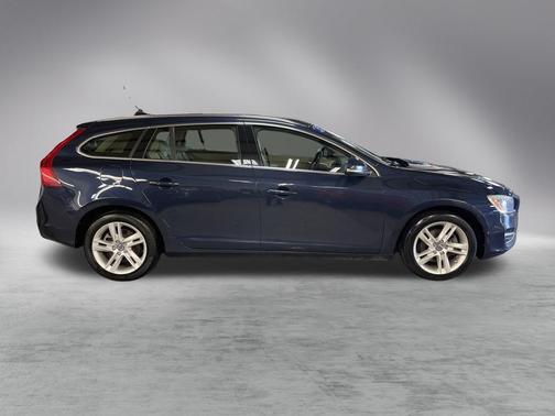 2015 Volvo V60 T5 Premier
