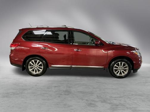 2015 Nissan Pathfinder SL