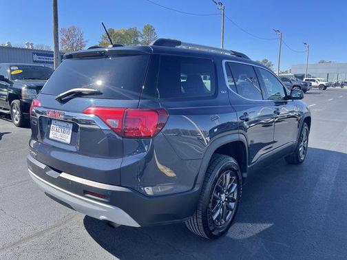 Photo 4 of 17 of 2018 GMC Acadia SLT-1