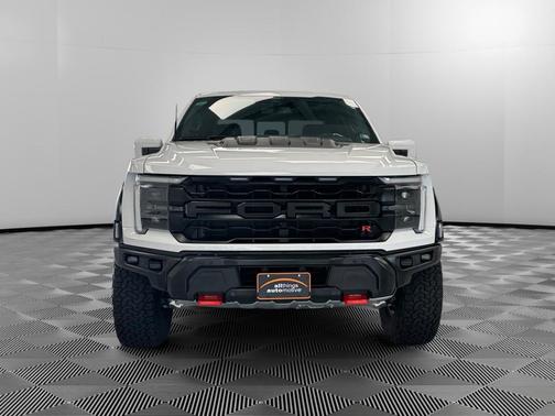 Oxford White 2025 Ford F-150 Raptor