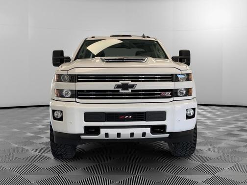 2017 Chevrolet Silverado 2500 LT