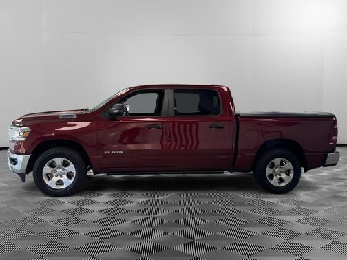 Delmonico Red Pearlcoat 2023 RAM 1500 Big Horn/Lone Star