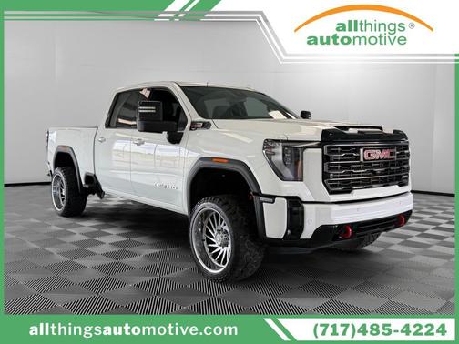 Summit White 2025 GMC Sierra 2500 AT4