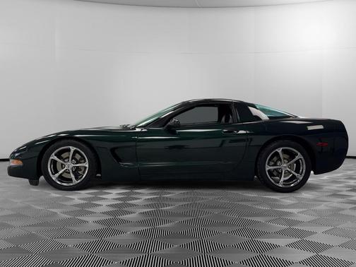 2001 Chevrolet Corvette Base