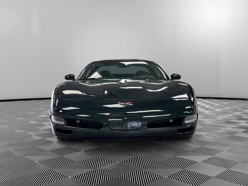 2001 Chevrolet Corvette Base