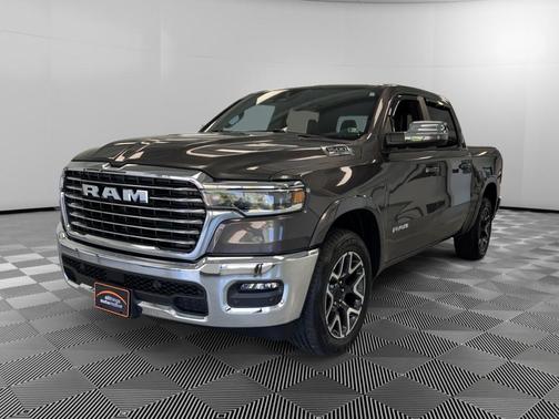 Granite Crystal Metallic Clearcoat 2025 RAM 1500 Laramie