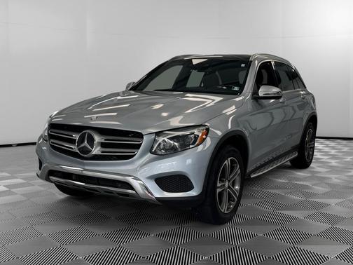 Diamond Silver Metallic 2016 Mercedes-Benz GLC 300 4MATIC