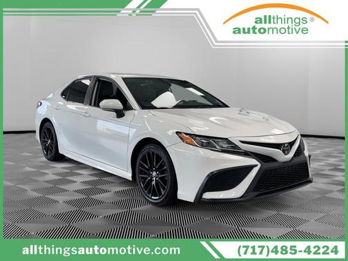 Ice Cap 2023 Toyota Camry SE