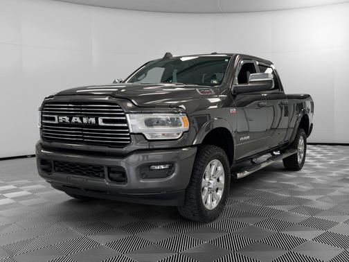 2019 RAM 2500 Laramie Crew Cab 4x4 6'4' Box