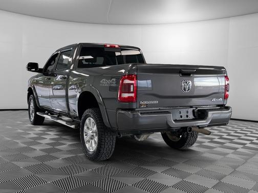 2019 RAM 2500 Laramie Crew Cab 4x4 6'4' Box