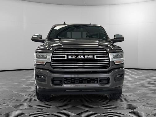 2019 RAM 2500 Laramie Crew Cab 4x4 6'4' Box