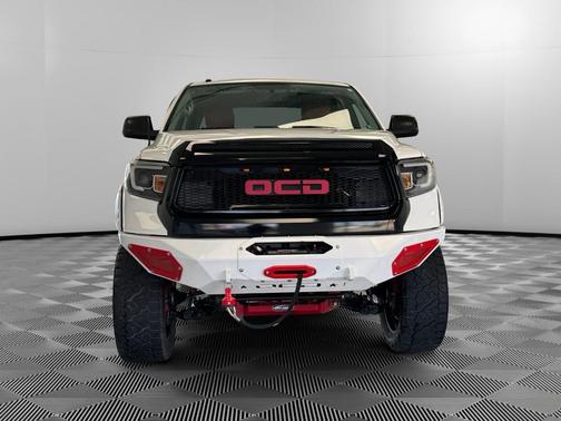 Super White 2017 Toyota Tundra SR5