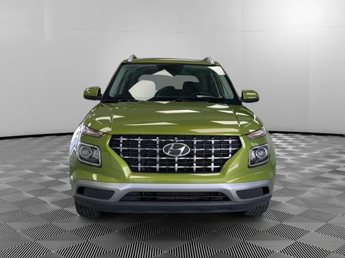 2022 Hyundai VENUE SEL