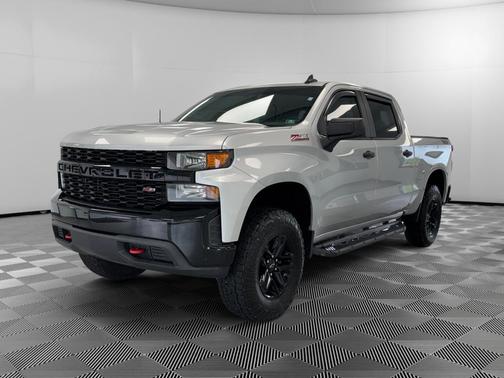Silver Ice Metallic 2019 Chevrolet Silverado 1500 Custom Trail Boss