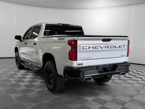 Silver Ice Metallic 2019 Chevrolet Silverado 1500 Custom Trail Boss